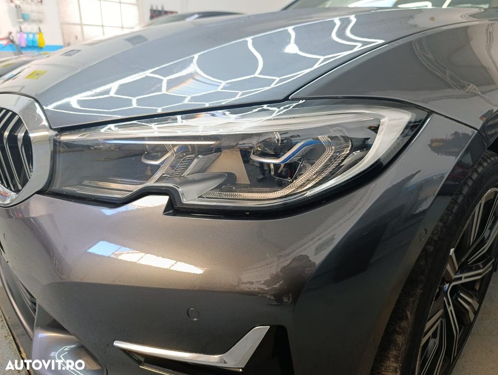 BMW Seria 3 330e Aut. Luxury Line - 3