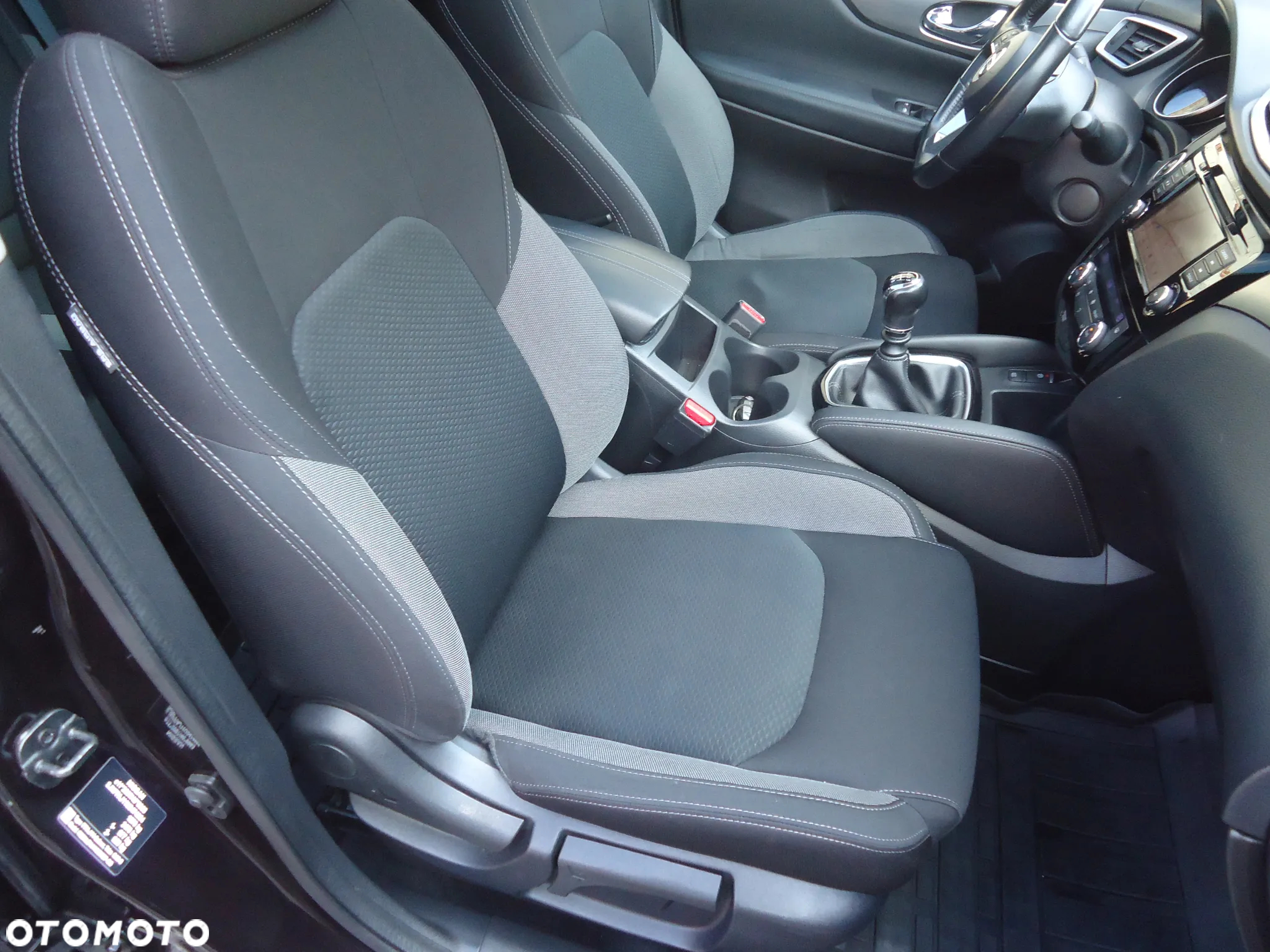Nissan Qashqai 1.3 DIG-T N-Connecta - 15