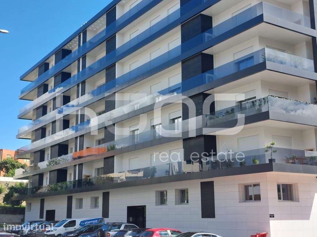 APARTAMENTO T3 COM EXCELENTES VARANDAS E GARAGEM FECHADA PARA 2 VIA... - Grande imagem: 2/24