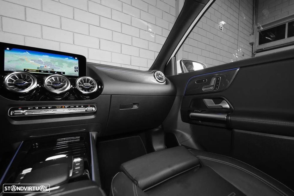 Mercedes-Benz GLA 250 e 8G-DCT AMG Line - 43
