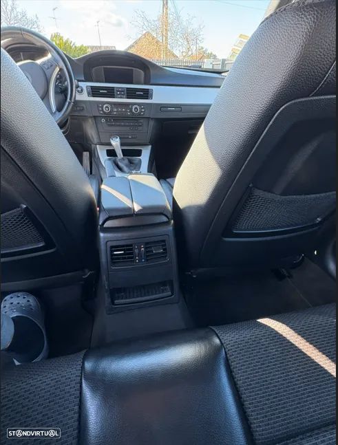 BMW 318 d Navigation - 14