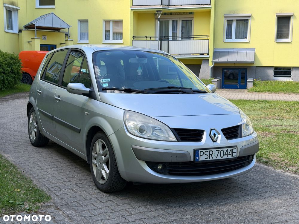 Renault Scenic 1.5 dCi Emotion - 1