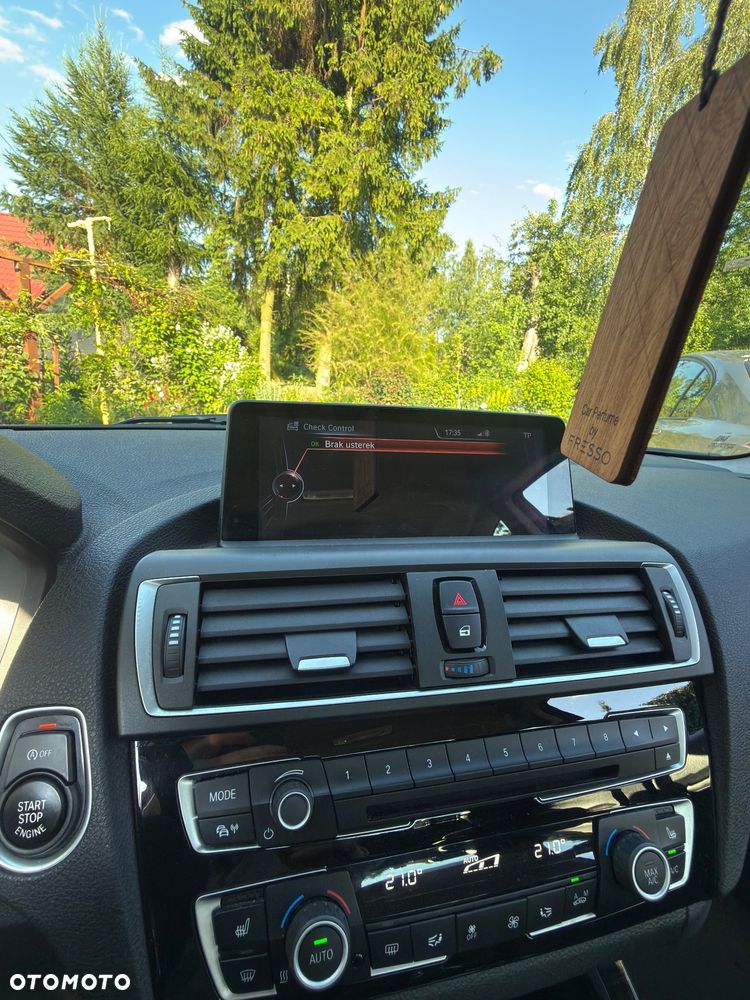 BMW Seria 2 218i Luxury Line - 29