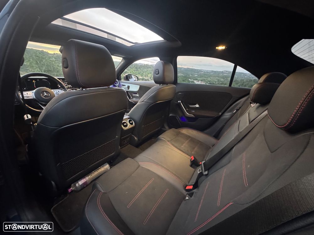 Mercedes-Benz A 250 e AMG Line - 9