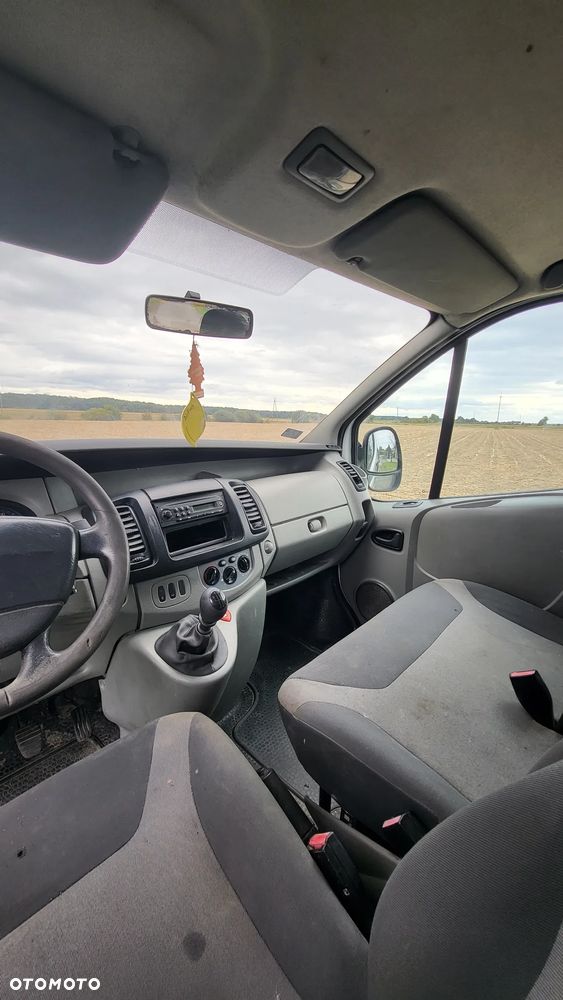 Renault TRAFIC - 10