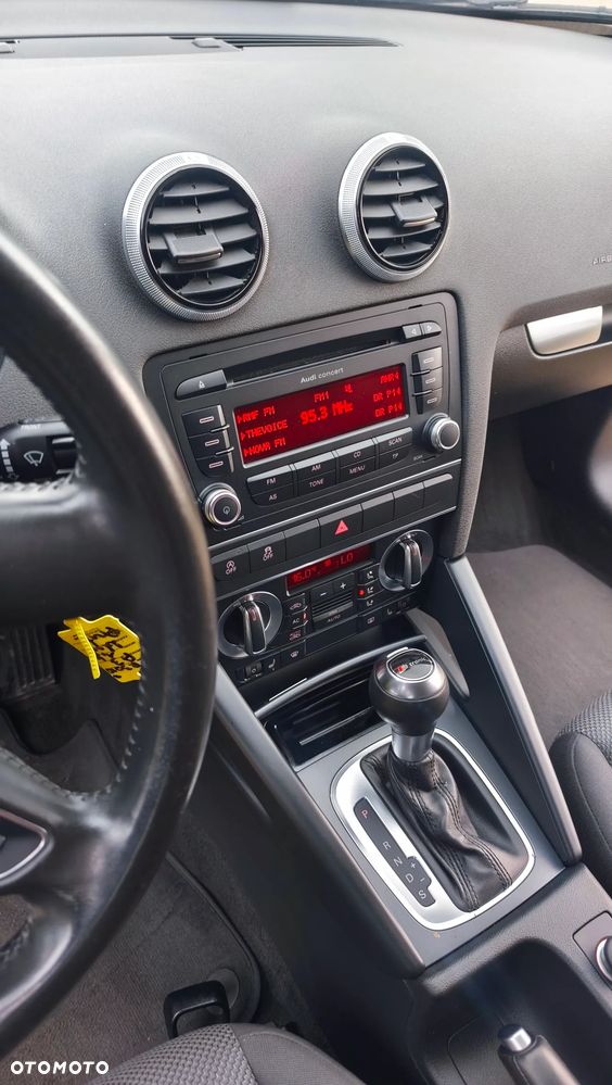 Audi A3 Sportback 1.6 TDI (clean diesel) S tronic Attraction - 11