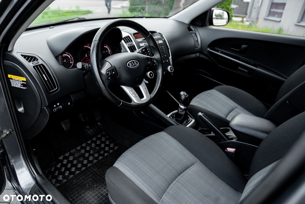 Kia Ceed 1.4 CVVT Spirit - 15