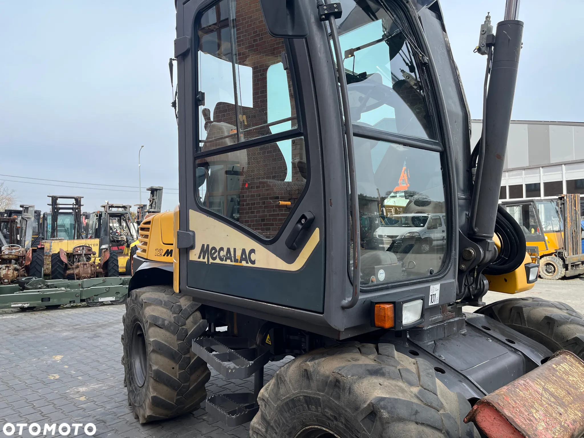 Mecalac 12 MTX - 15