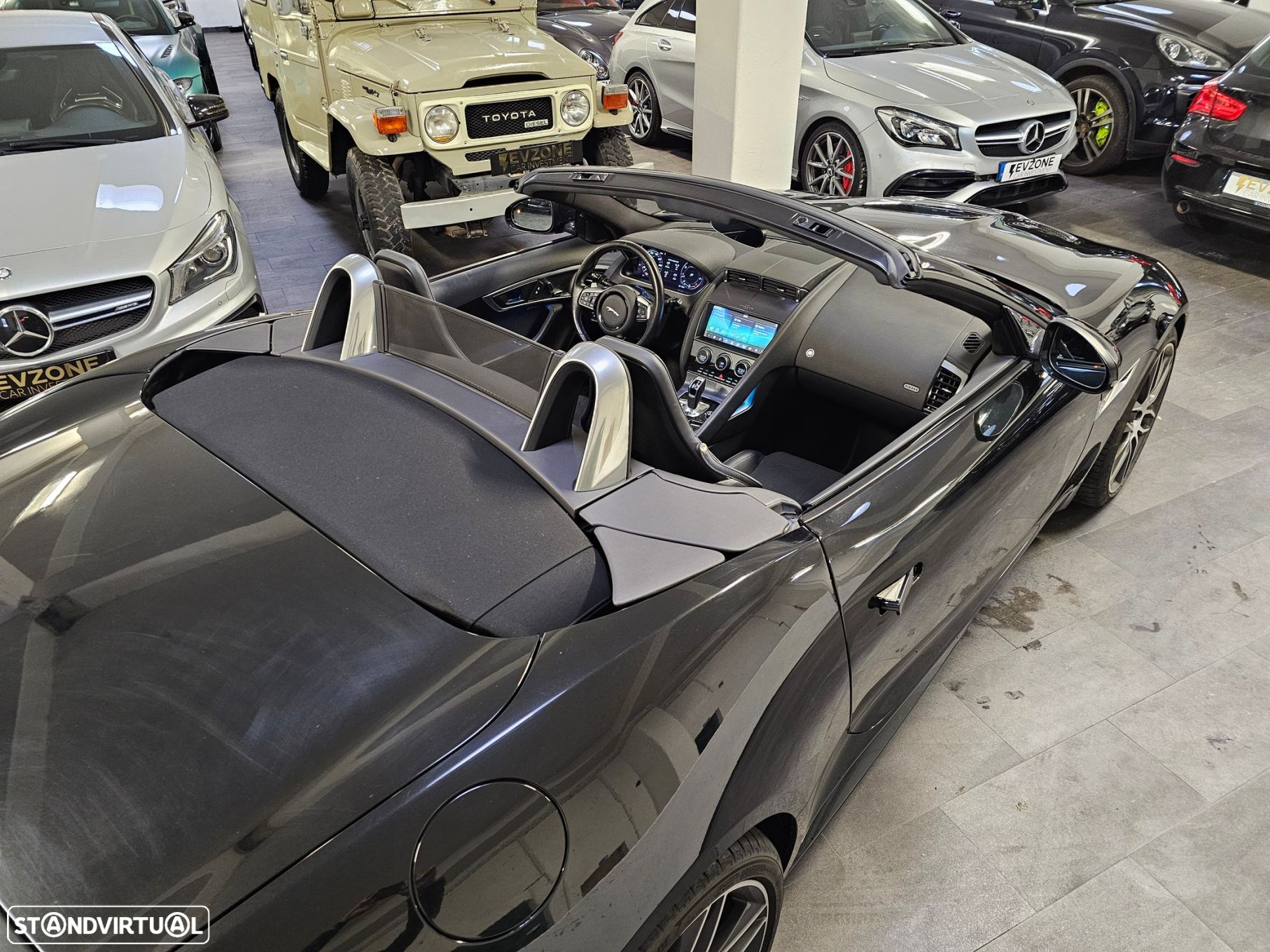 Jaguar F-Type 2.0 i4 R-Dynamic Black - 17