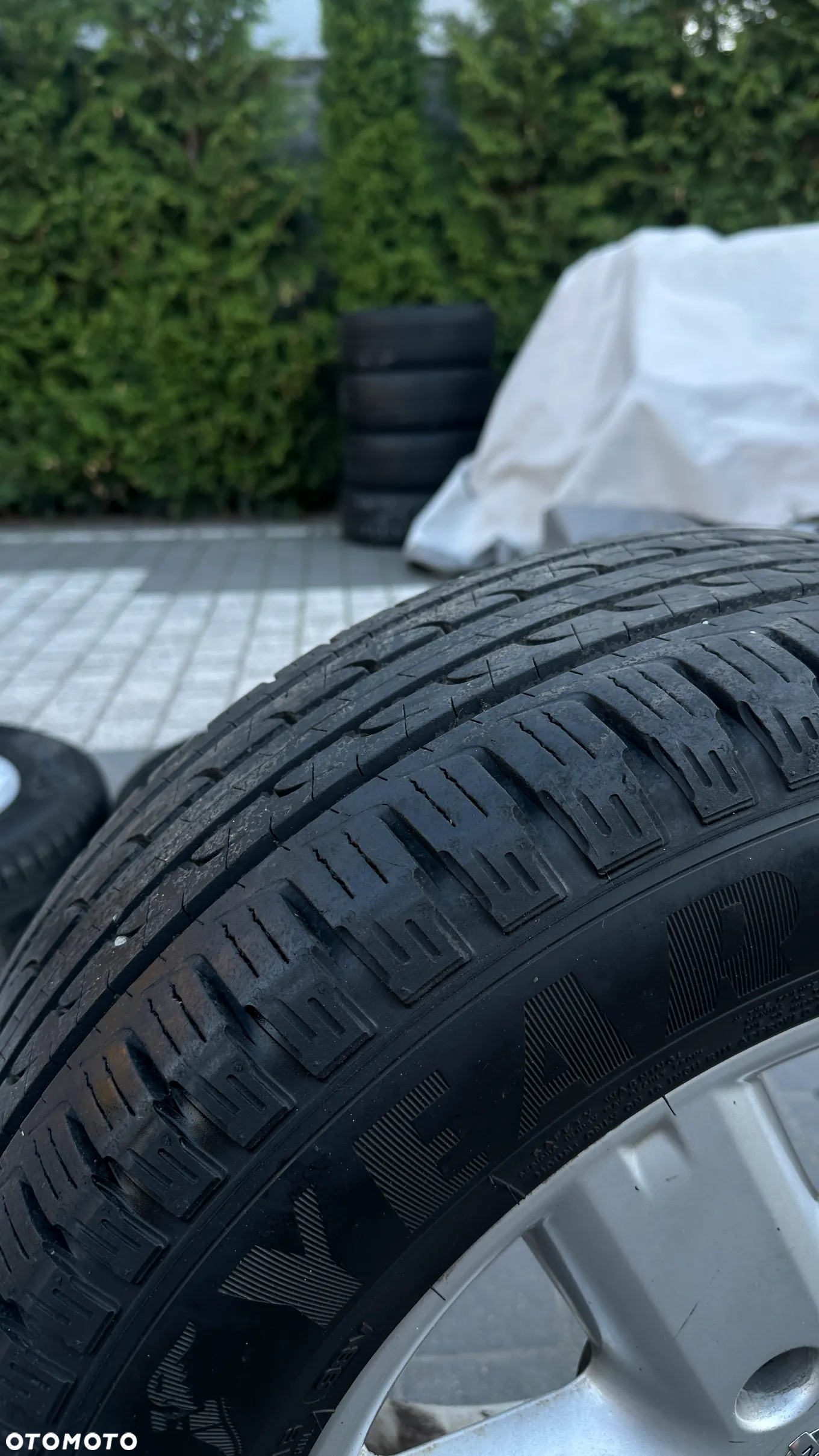 Koła r16 nissan 5x114.3 215/65 SUV felgi alufelgi ET40 - 9