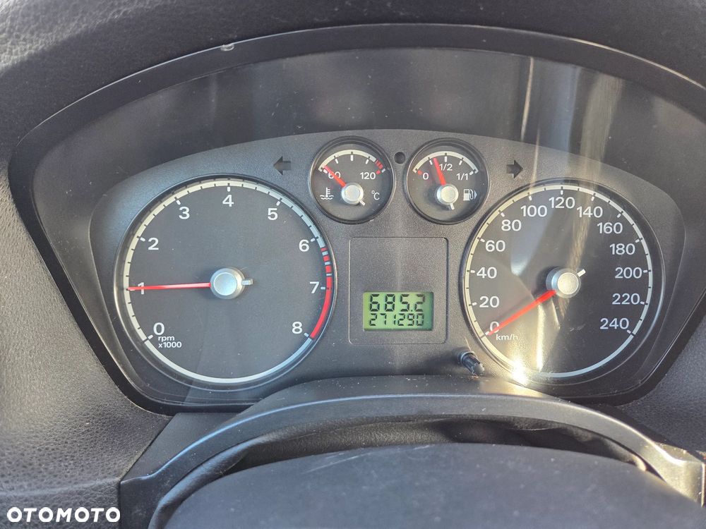 Ford Focus - 20