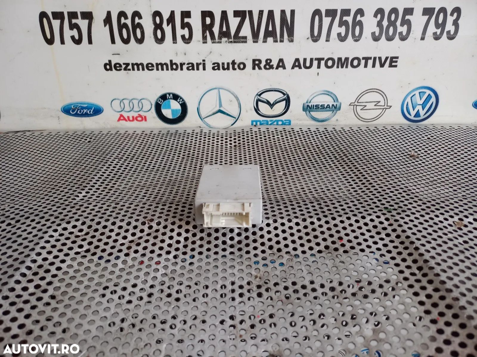 Modul Control Suspensie Bmw X5 X6 E70 E71 Cod  - Dezmembrari Arad - 1