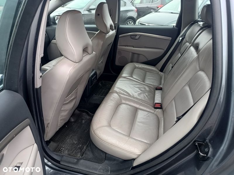 Volvo V70 D5 DPF Summum - 20