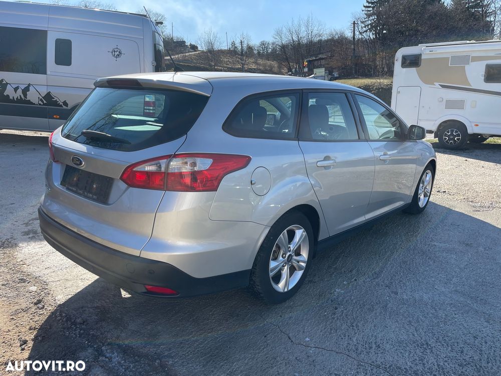 Ford Focus 1.6 TDCI DPF Start-Stopp-System Champions Edition - 4