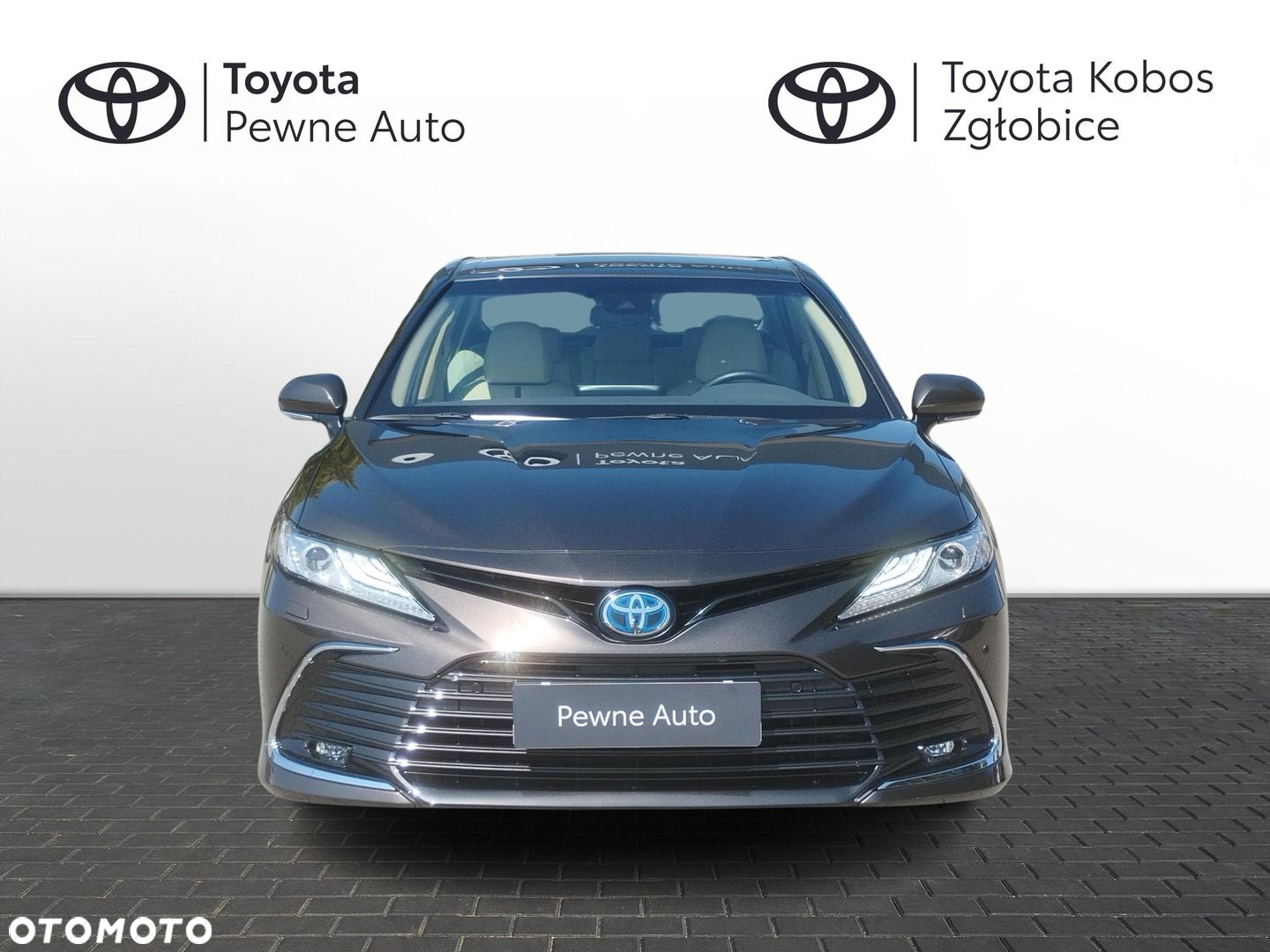 Toyota Camry - 8