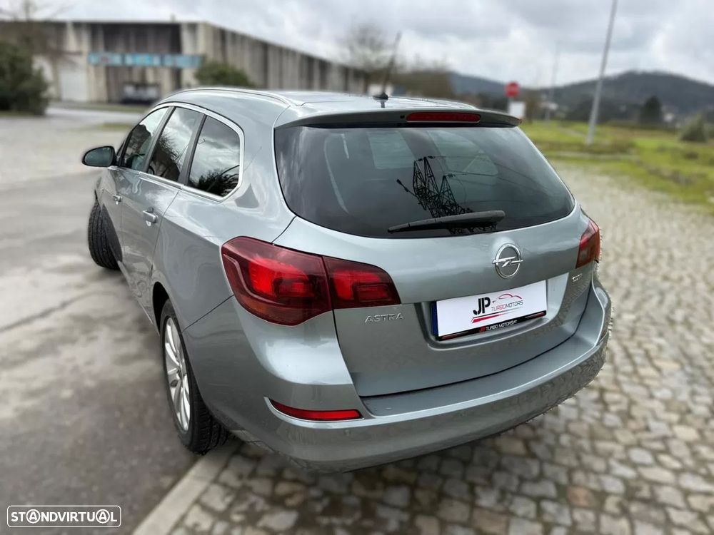 Opel Astra Sports Tourer 1.7 CDTi Cosmo - 8
