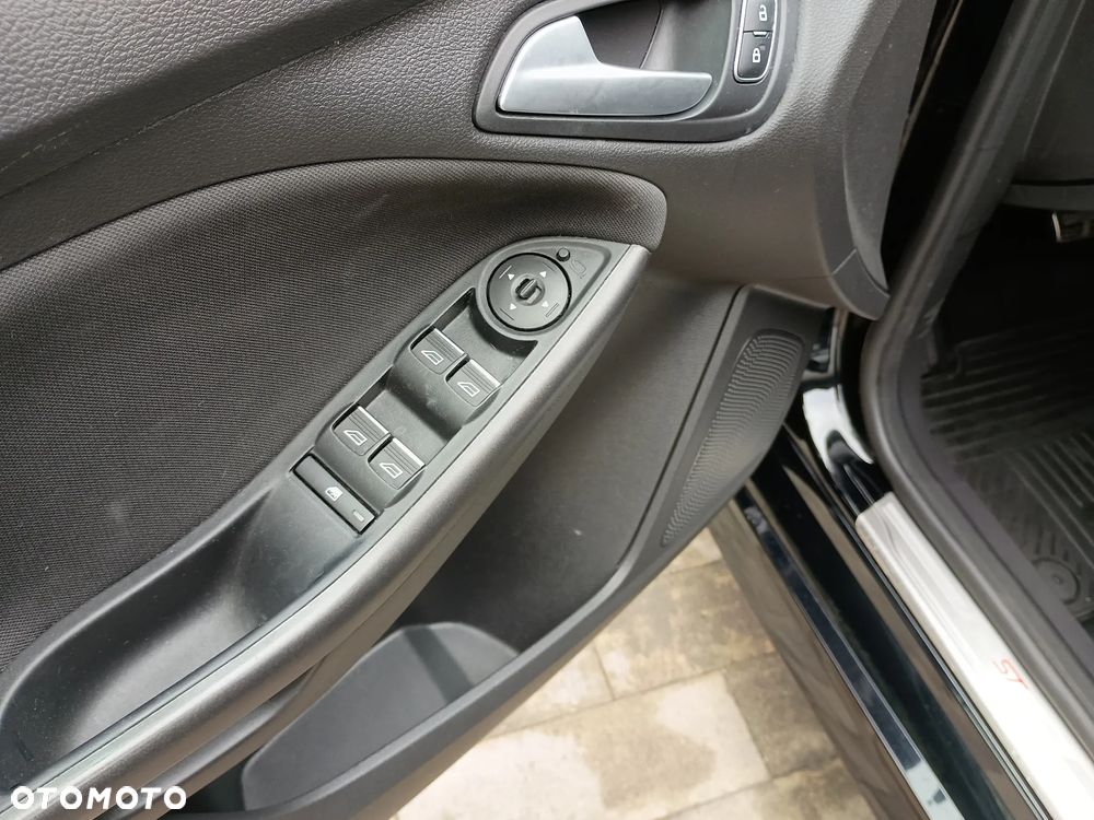 Ford Focus 1.0 EcoBoost ST-Line ASS PowerShift - 23
