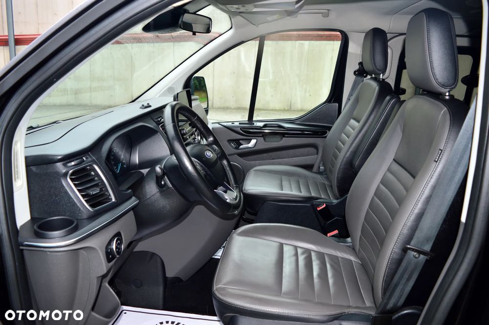 Ford Tourneo Custom 320 L1H1 VA Autm Titanium X - 9