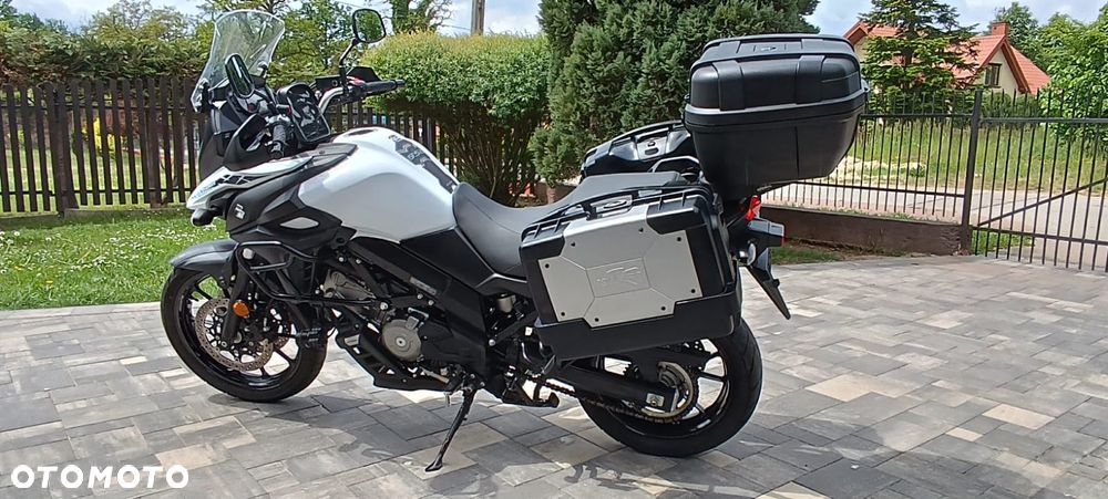 Suzuki V-STROM - 17
