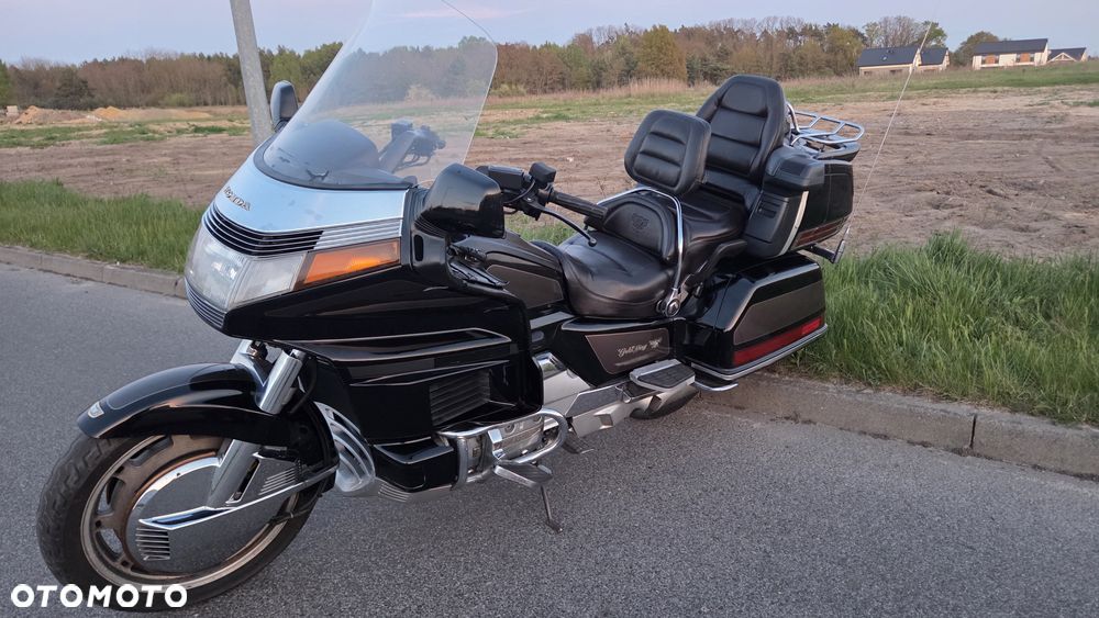 Honda GLX - 4