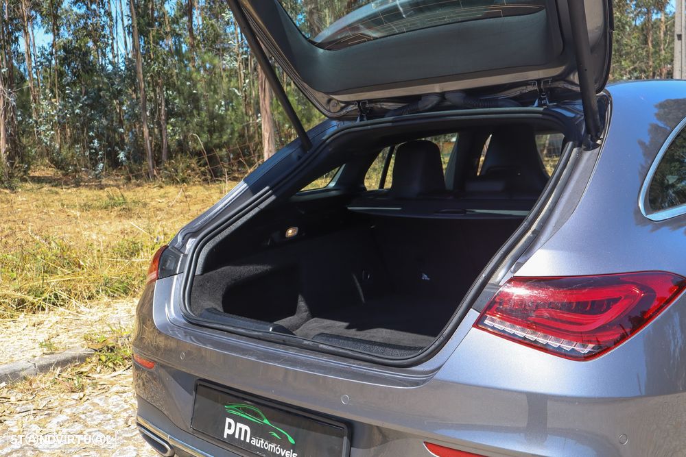 Mercedes-Benz CLA 250 e 8G-DCT AMG Line - 25