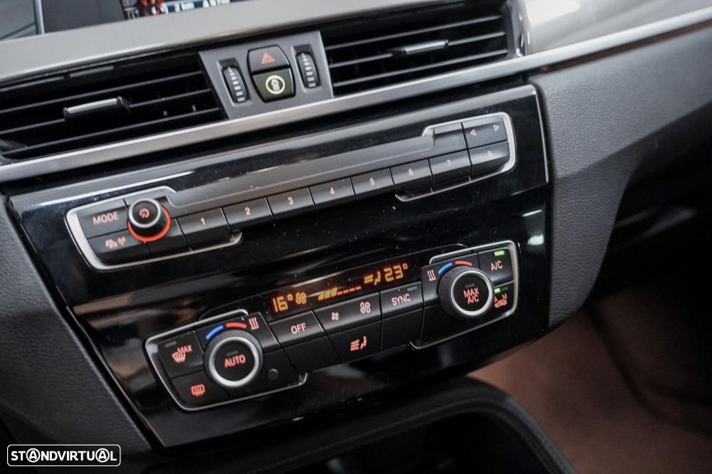 BMW X1 18 d sDrive Auto - 12