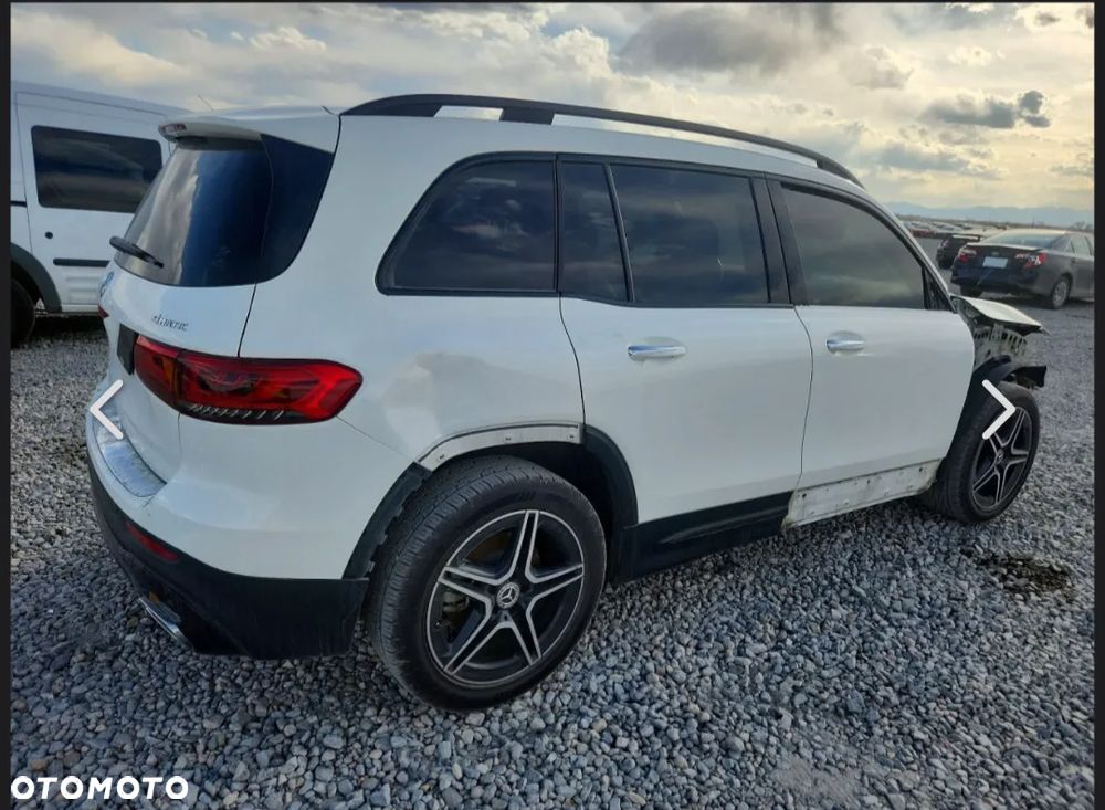 Mercedes-Benz GLB - 19