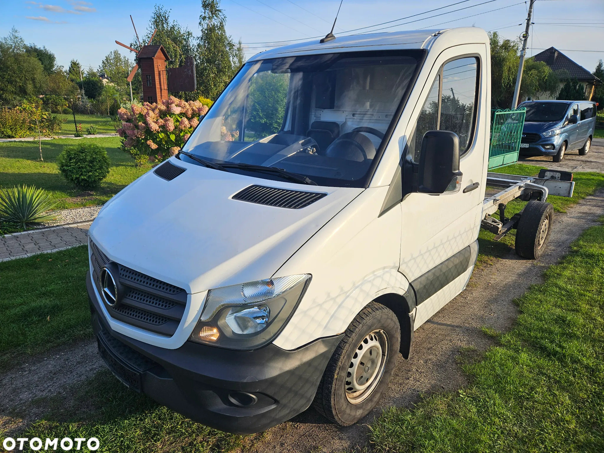 Mercedes-Benz Sprinter - 2