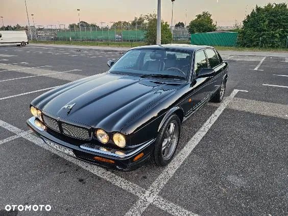 Jaguar XJR Standard - 34