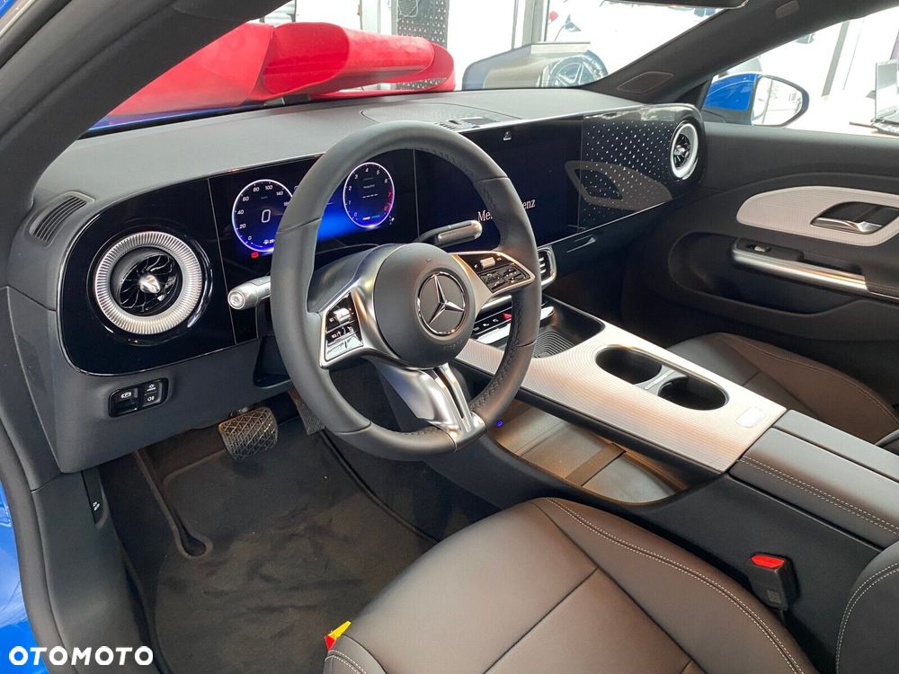 Mercedes-Benz CLA - 10