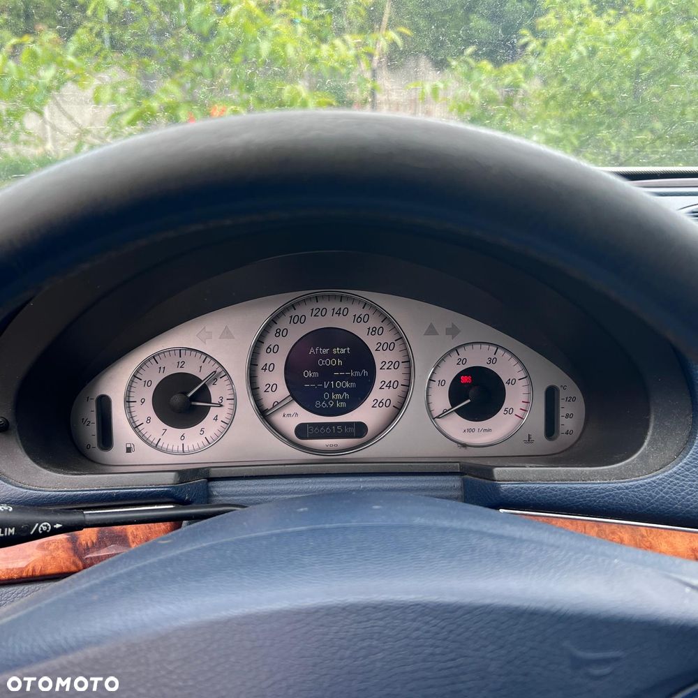 Mercedes-Benz Klasa E 200 CDI Automatik Avantgarde - 8
