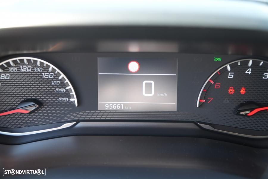Peugeot 208 1.2 PureTech Active - 8