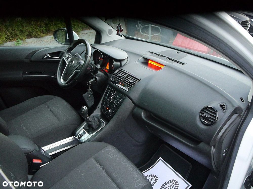 Opel Meriva 1.4 Active - 26