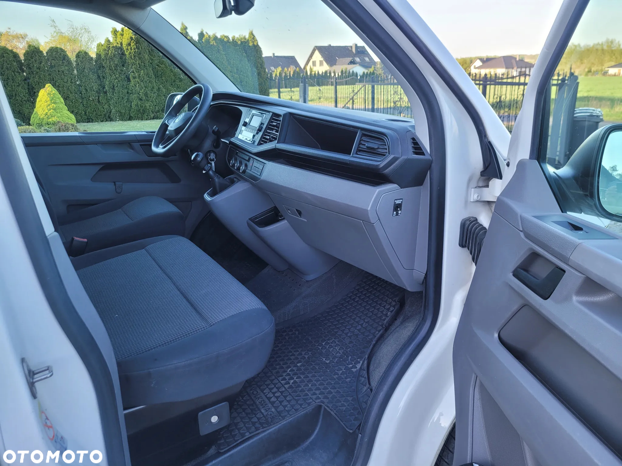 Volkswagen Transporter T6.1 - 13