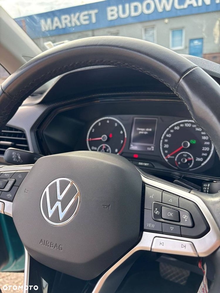 Volkswagen T-Cross - 13