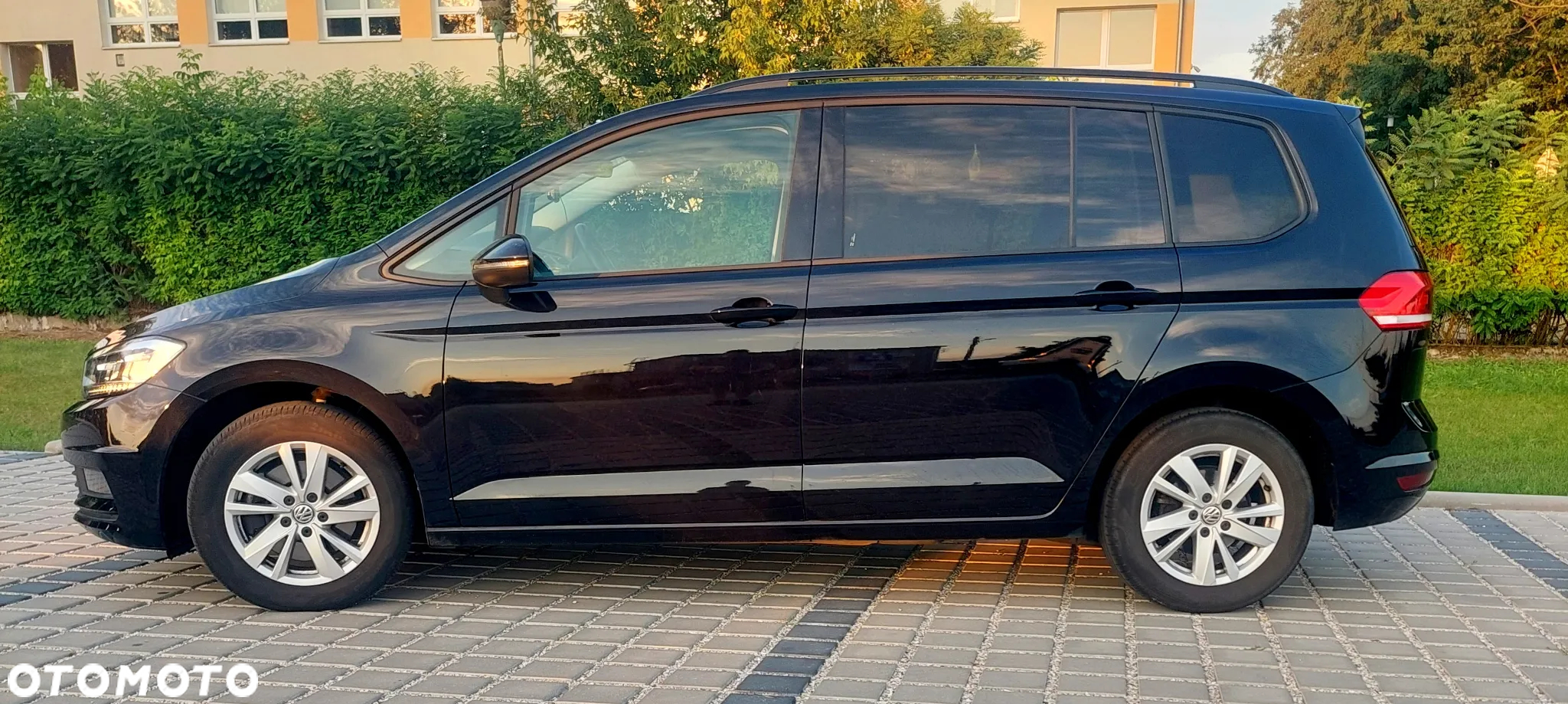 Volkswagen Touran - 3