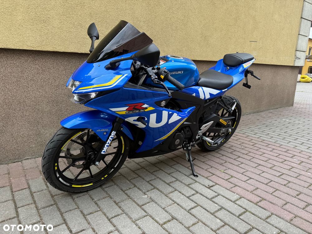 Suzuki GSX-R - 24