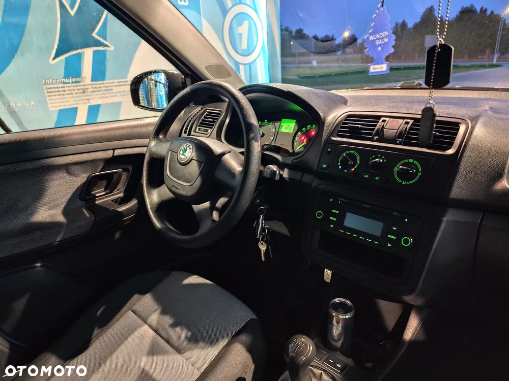 Skoda Fabia 1.4 16V Active - 12