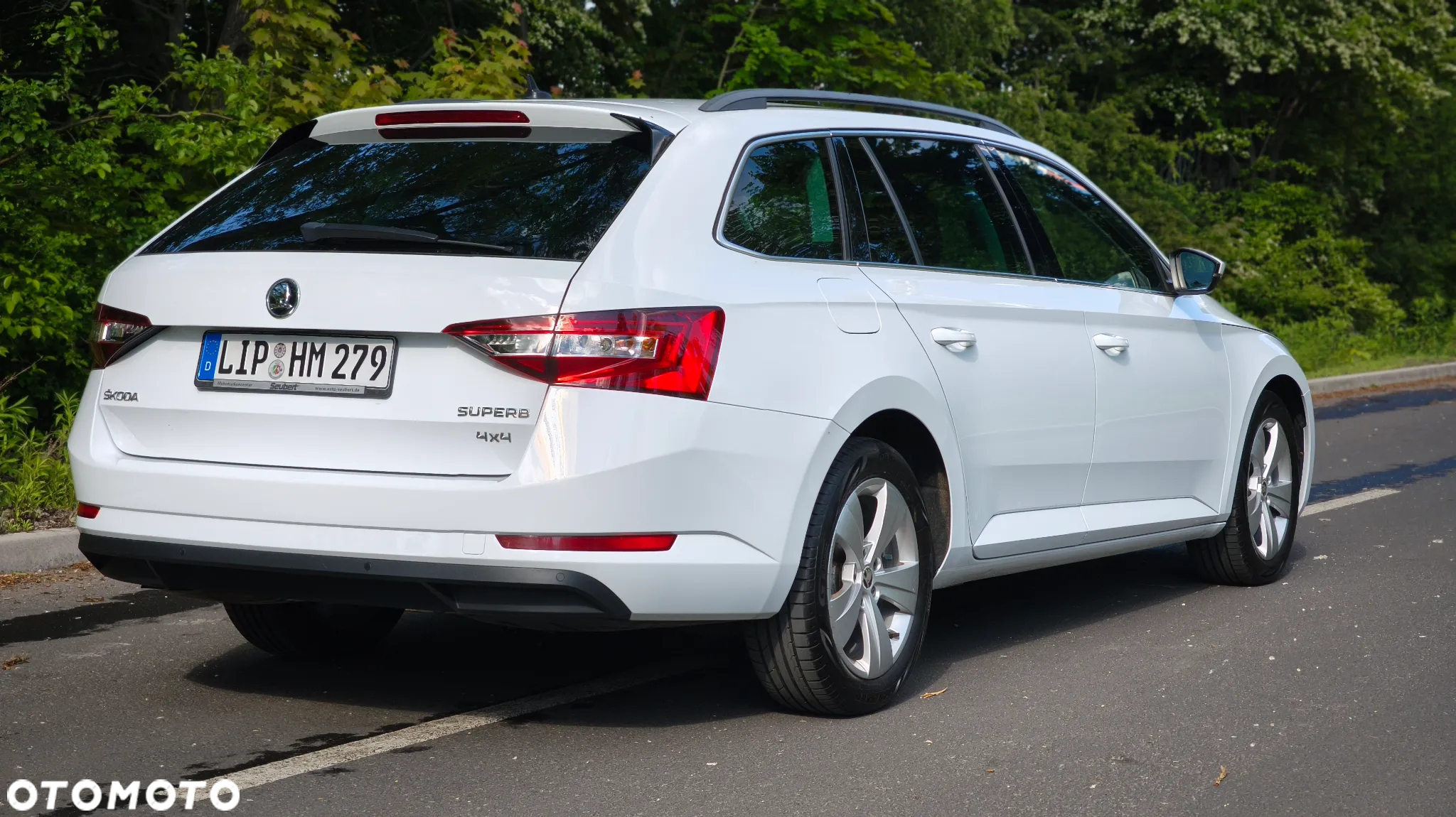 Skoda Superb 2.0 TDI 4x4 DSG Ambition - 17