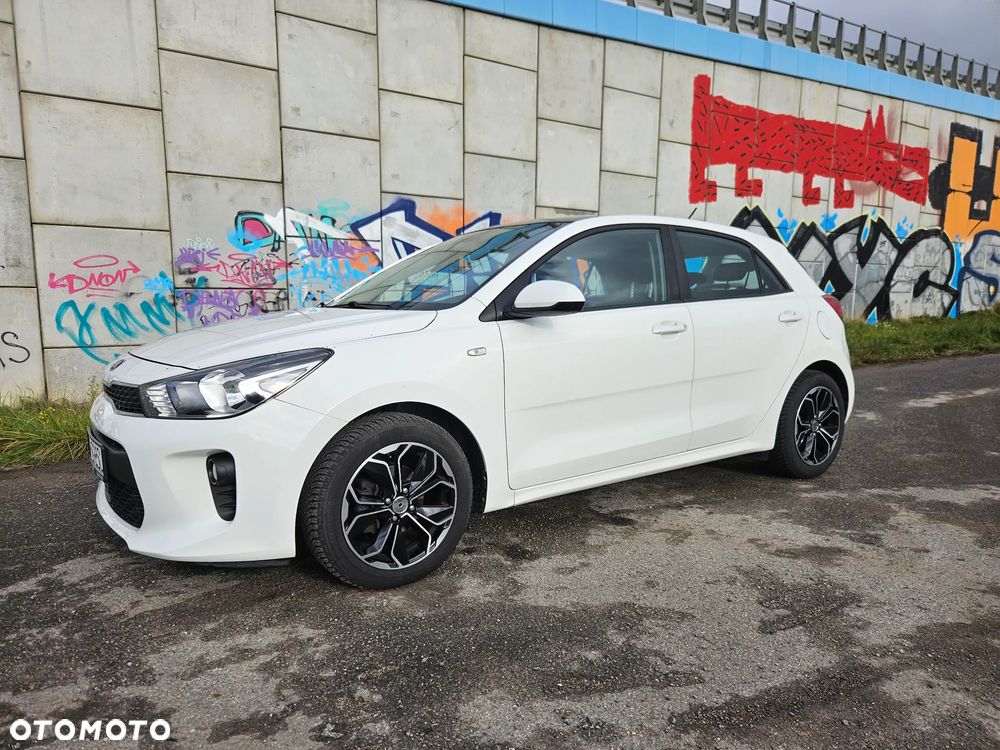 Kia Rio - 5
