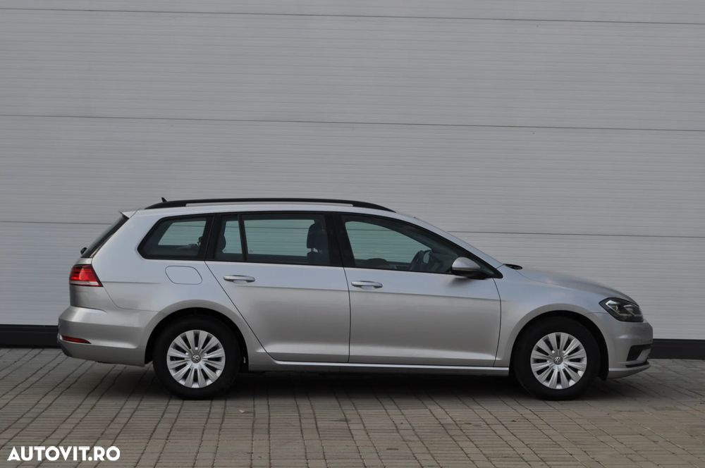 Volkswagen Golf 1.6 TDI SCR Trendline - 6