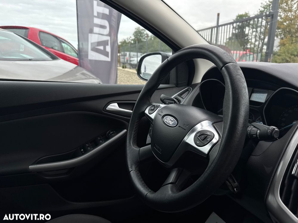 Ford Focus 1.6 Ecoboost Start Stop Trend - 11