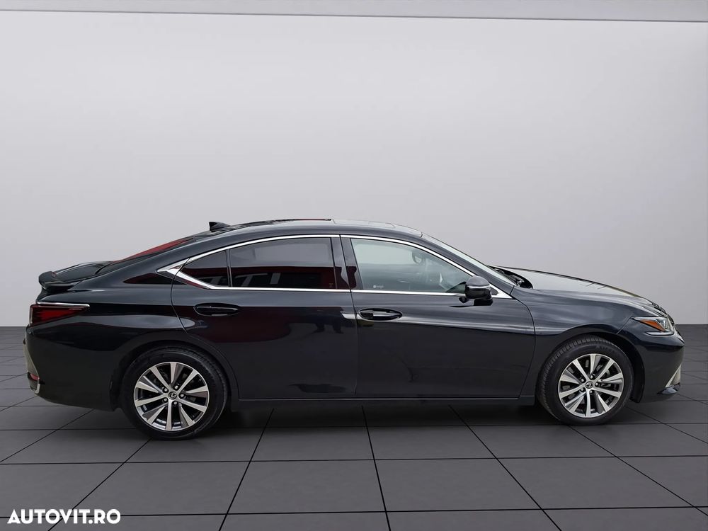 Lexus Seria ES 300h Executive Line - 4