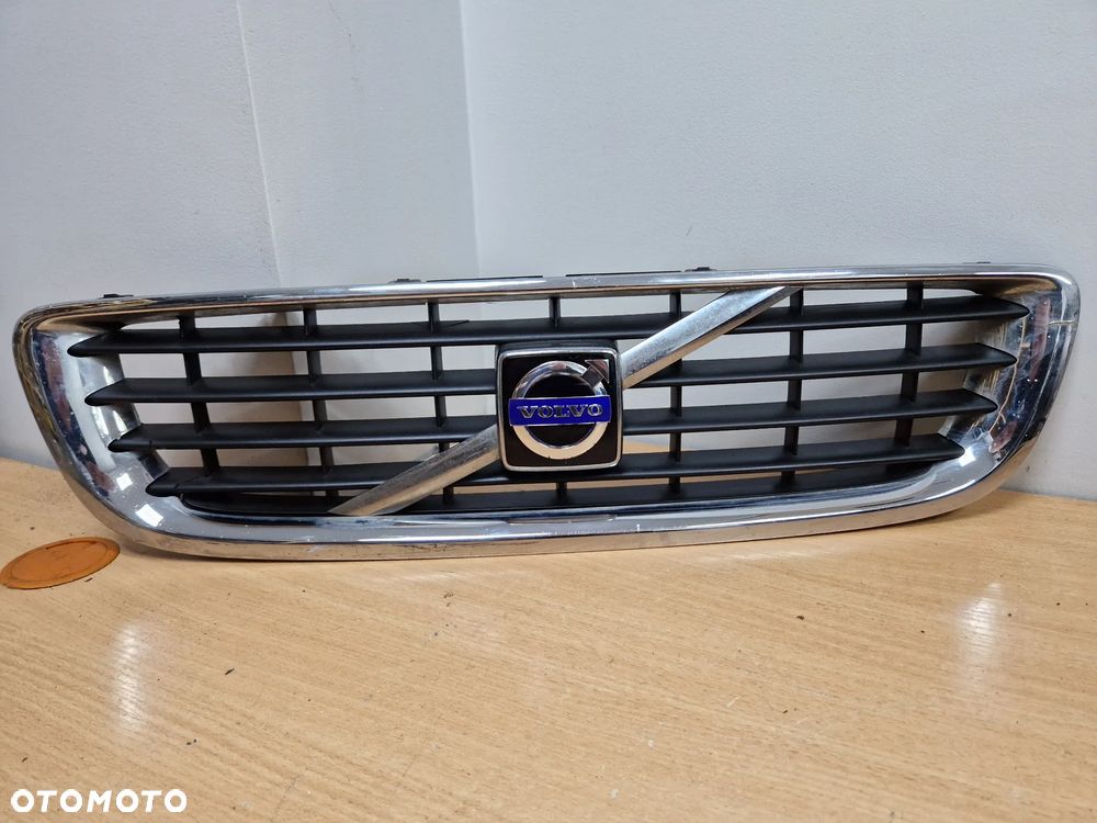 VOLVO V50 LIFT ATRAPA GRILL 07-12 30744916 - 1