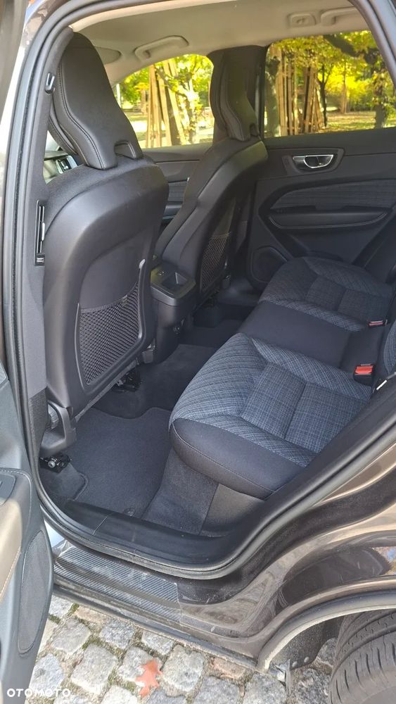 Volvo XC 60 B4 D AWD Core - 8
