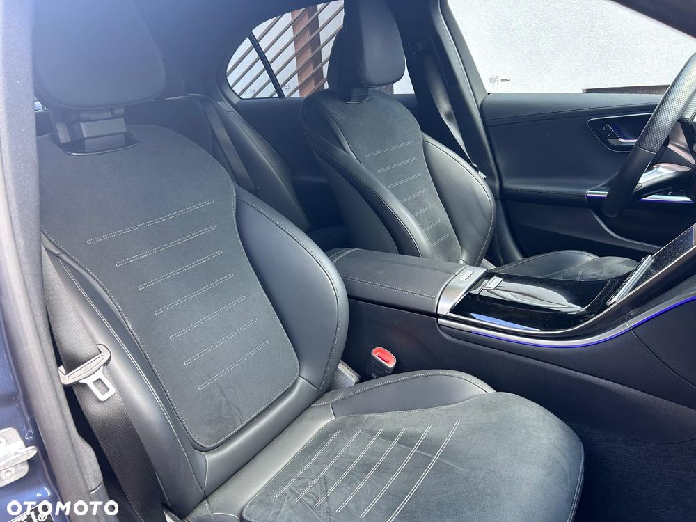 Mercedes-Benz Klasa C 220 d mHEV 4-Matic AMG - 24