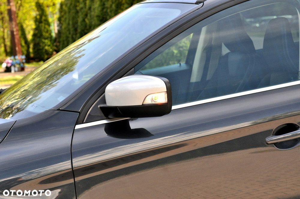 Volvo XC 60 D3 R-Design - 32