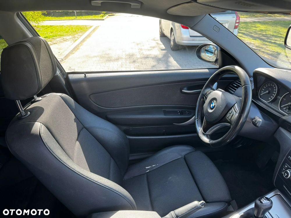 BMW Seria 1 120d DPF - 8