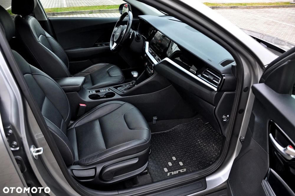 Kia Niro 1.6 GDI Plug-in Hybrid L Business Line - 31