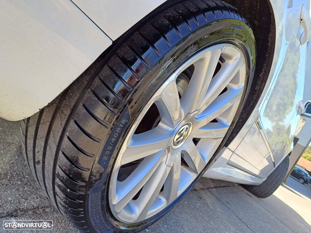 VW Passat 2.0 TDI Sportline R-Line - 14